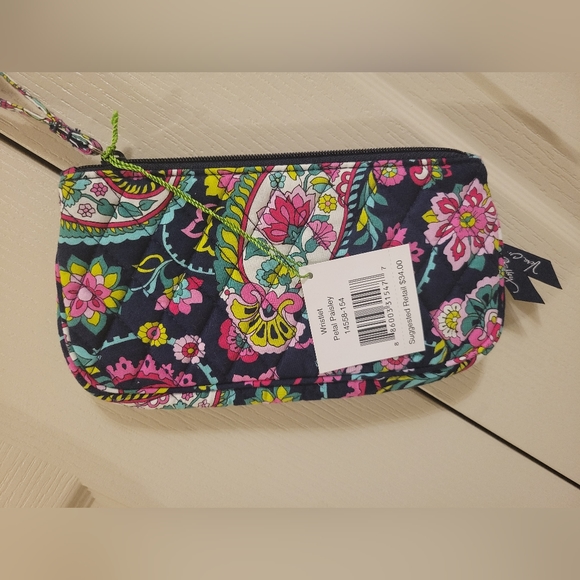 Vera Bradley Wristlet Petal Paisley - Picture 2 of 2